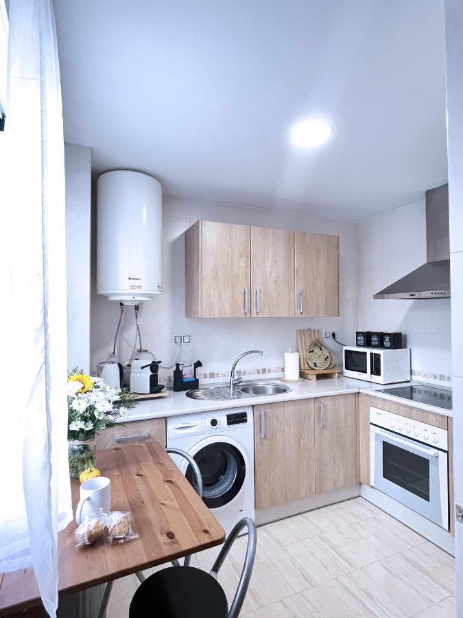 La Pereta Immaculate Quiet House Free Parking Apartment Málaga